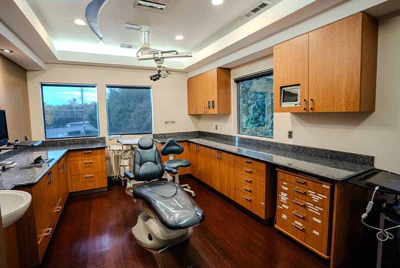 Surgical operatory at Centurion Dental Implants & Oral Surgery in Walnut Creek, CA